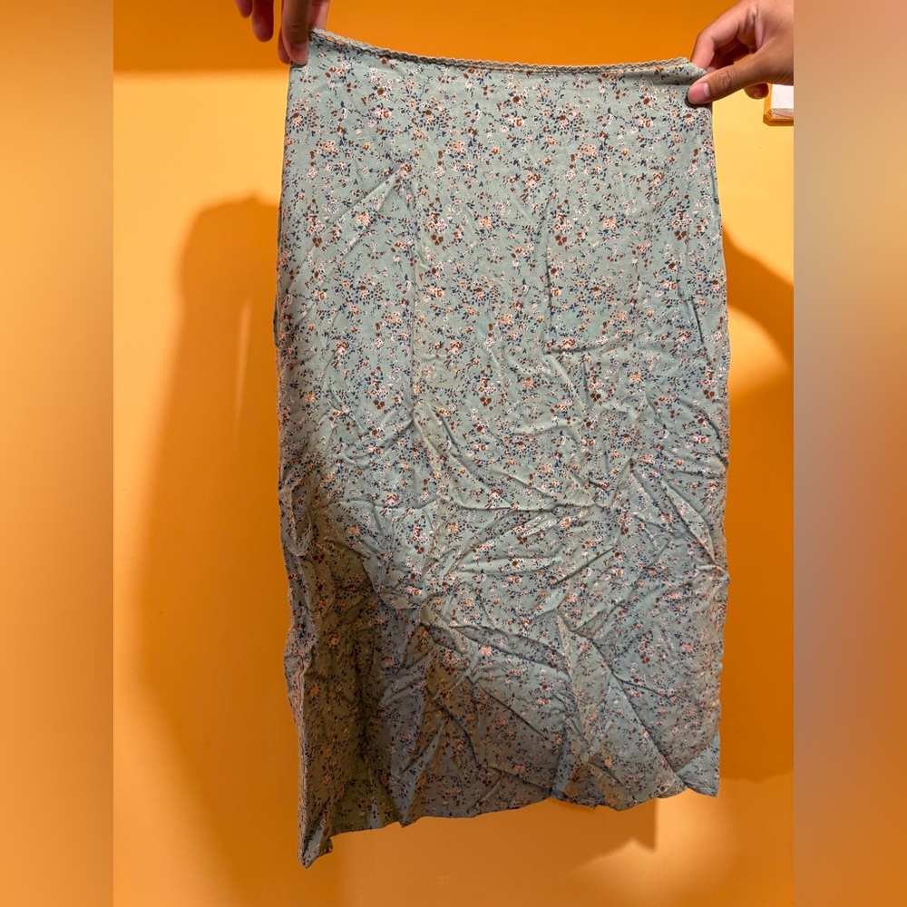 Brandy Melville/John Galt Floral Midi Skirt